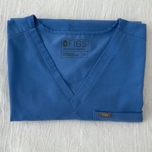 FIGS Catarina One Pocket Scrub Top